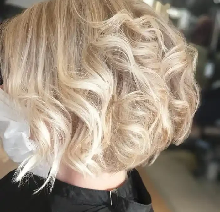 Les couleurs éclatantes de la saison : Osez la transformation capillaire